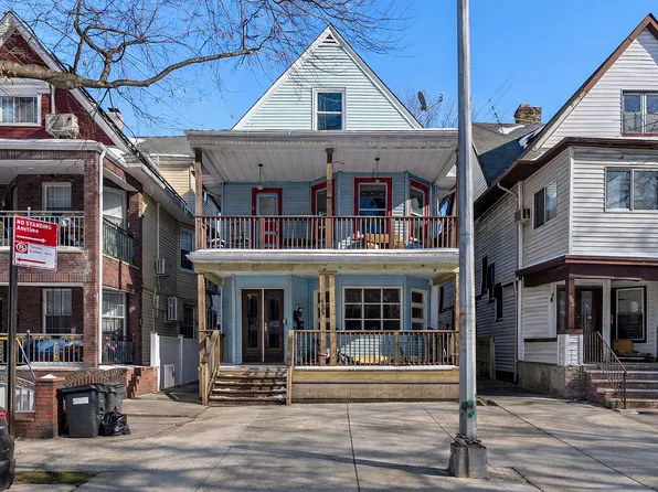 825 E 13th St, Brooklyn, NY 11230