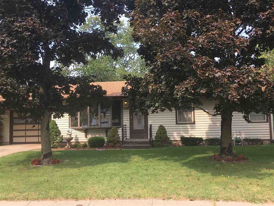 1st image of 439 Village Ln