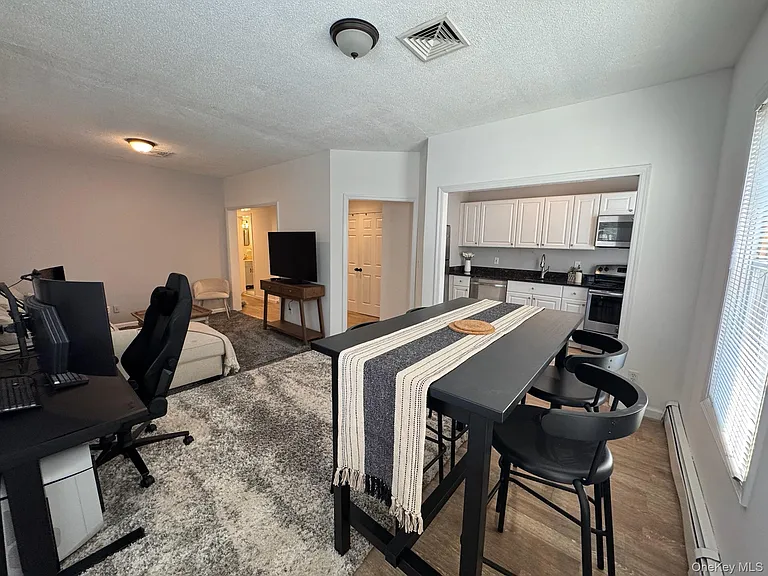 172 Main St #1 — Photo 2