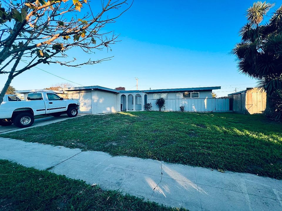 2nd image of 521 Carol Dr