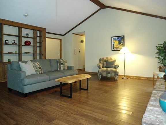 2nd image of 640 Ponderosa Ct