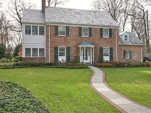 2nd image of 390 Dogwood Ln