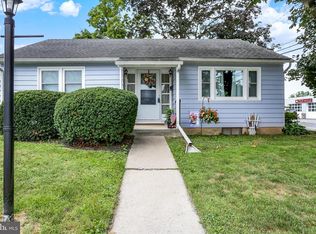 832 W Maple St, Palmyra, PA 17078