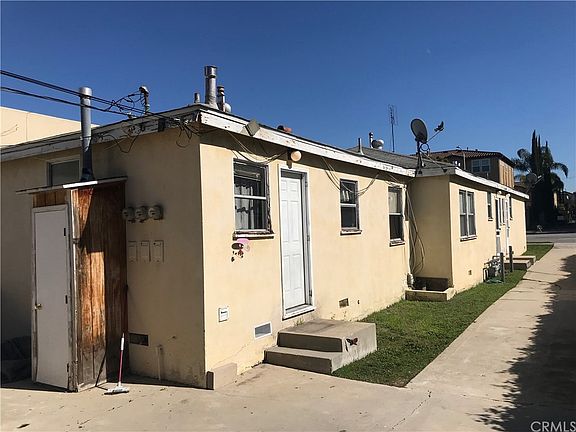 5th image of 2741 -2745 Cabrillo Ave