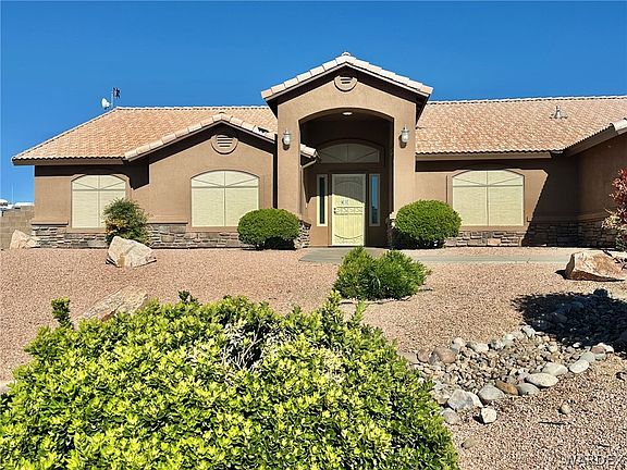 3rd image of 2852 Mountain Trail Rd