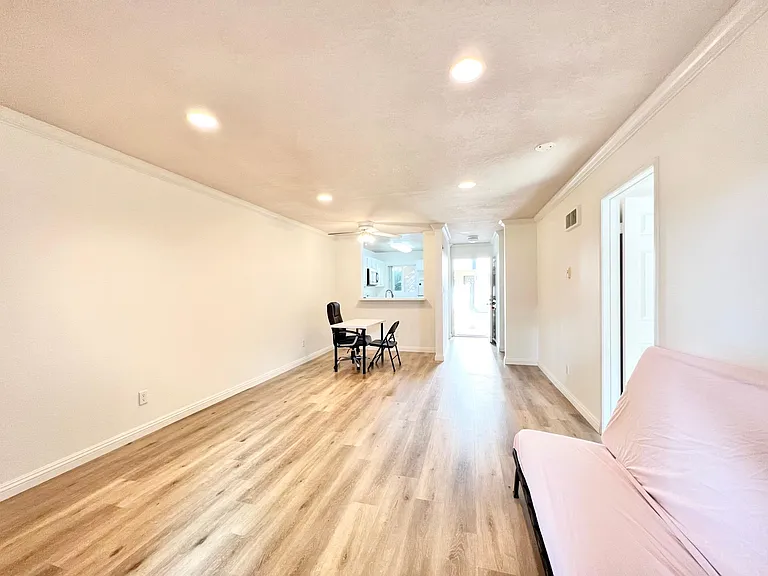 7545 Charmant Dr #1311 — Photo 2