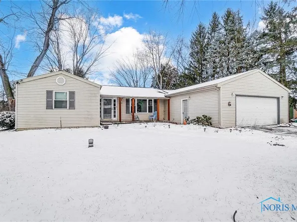 18409 Brim Rd, Bowling Green, OH 43402