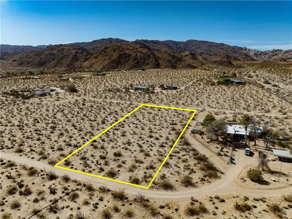 7136 Sullivan Rd, Twentynine Palms, CA 92277