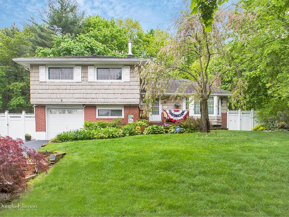 1st image of 80 Cornell Dr