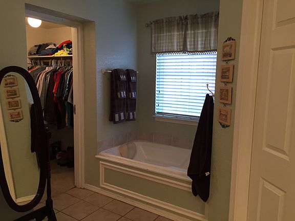 Master bath 