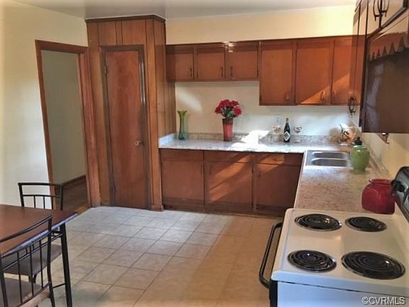5th image of 642 Labrook Dr