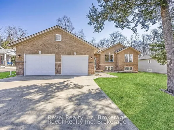 89 Trout Ln, Tiny, ON L9M 0J1