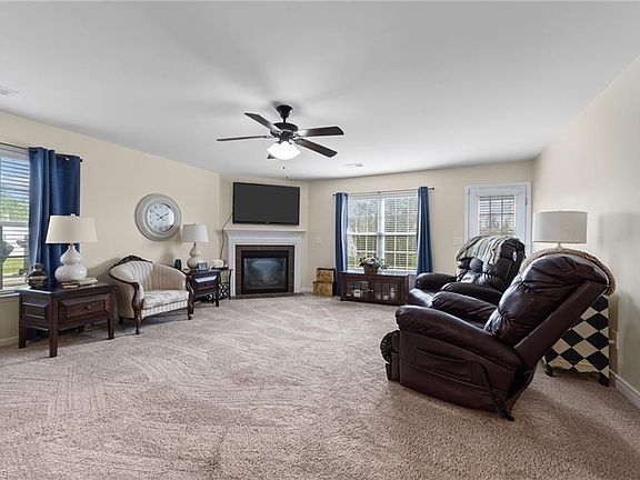 4th image of 336 Slate Dr