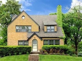 415 S Arlington Ave, Elmhurst, IL