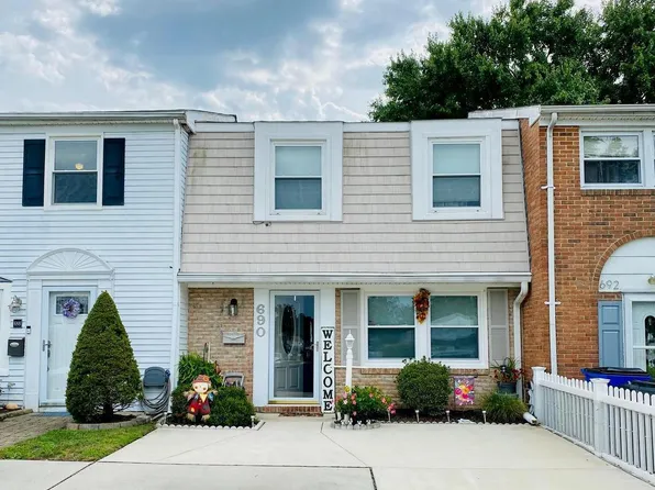 690 Shore Dr, Joppa, MD 21085