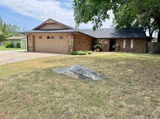 2201 E Cedar Ave, Enid, OK 73701