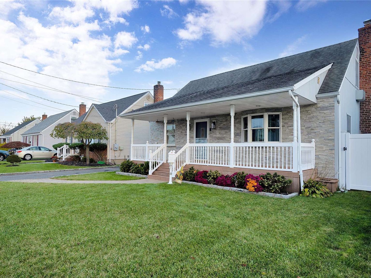 12 Sunset Avenue, Farmingdale, NY 11735 Zillow