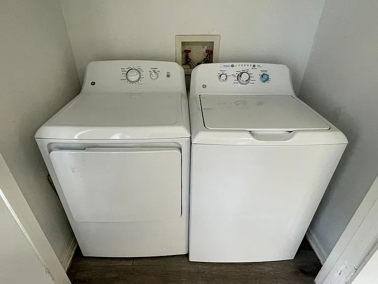 724 S Welch St #12 — Photo 6