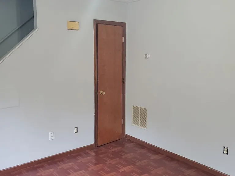 1608 New Hampshire Ave — Photo 1