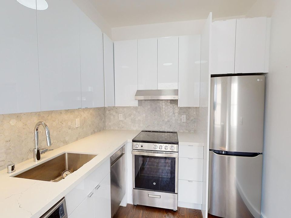 1st image of 725 Ellis St #309