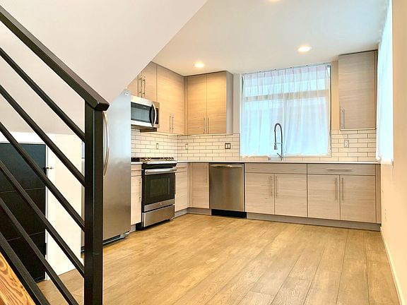 5th image of 2224 NW 62nd St #A