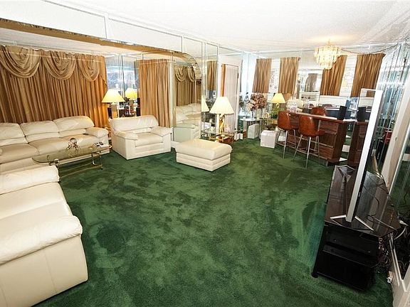 3rd image of 225 Dartmouth Ave