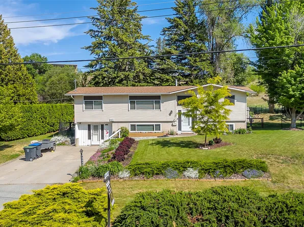 2545 Colleen Rd, West Kelowna, BC V1Z 2K6
