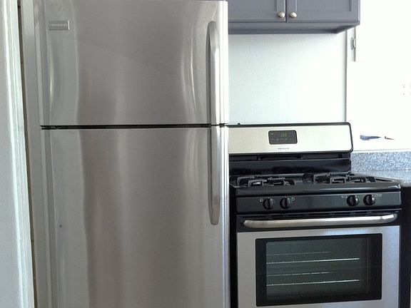 3rd image of 1824 Camden Ave