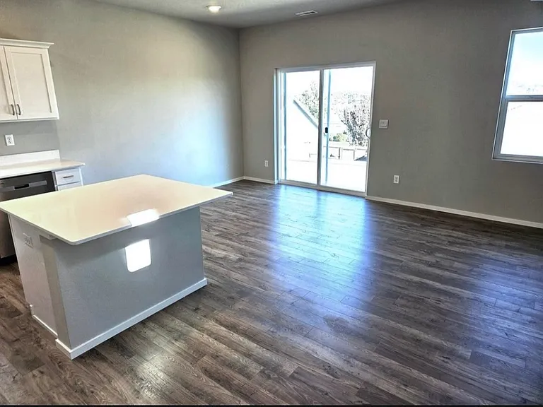 926 S Yolo St — Photo 3
