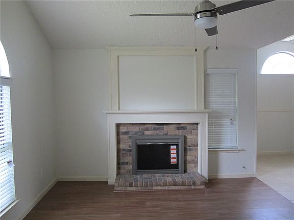 4th image of 1643 Hunterwood Dr