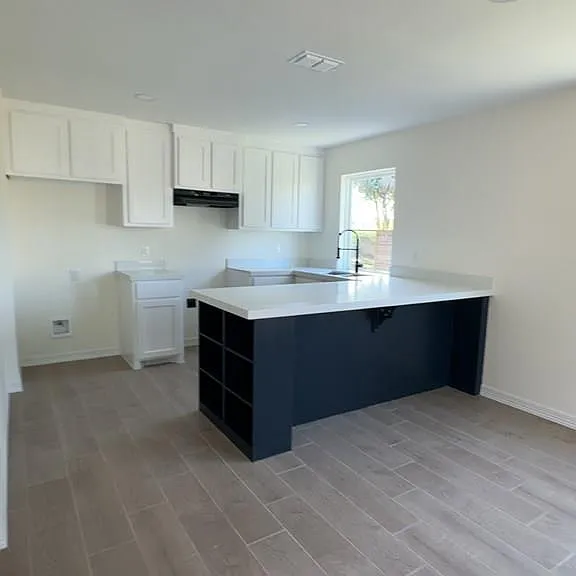 7137 Calles Ave — Photo 3