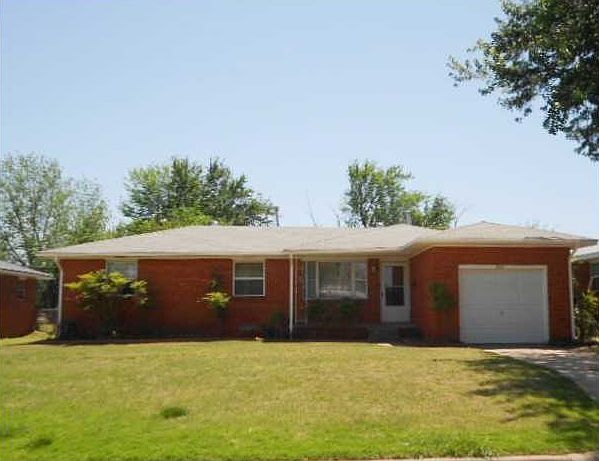 1st image of 3114 SE 20th St