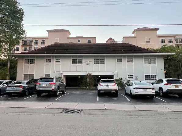 2404 NE 33rd Ave APT 12, Fort Lauderdale, FL 33305