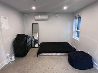 1557 Bloor St W #6B, Toronto, ON M6P1A5