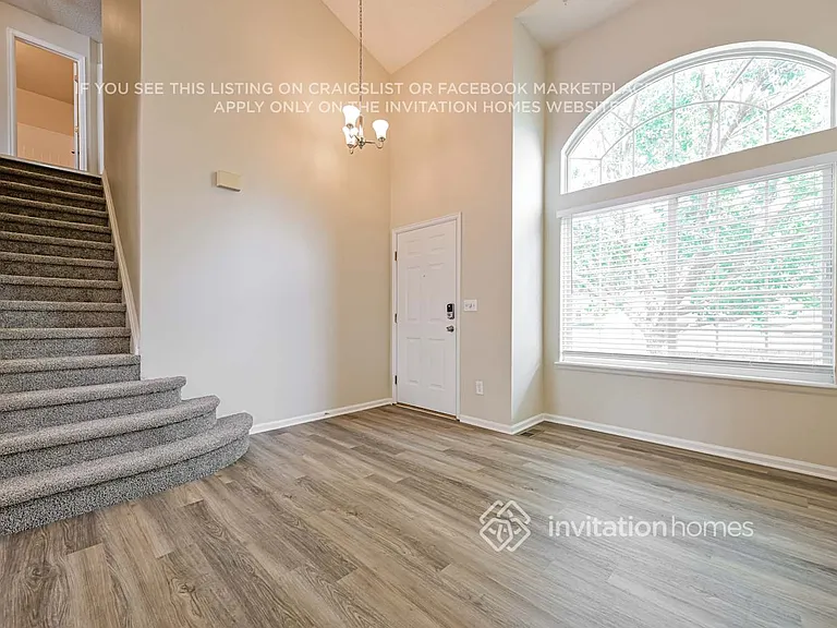 11303 Haswell Ct — Photo 7
