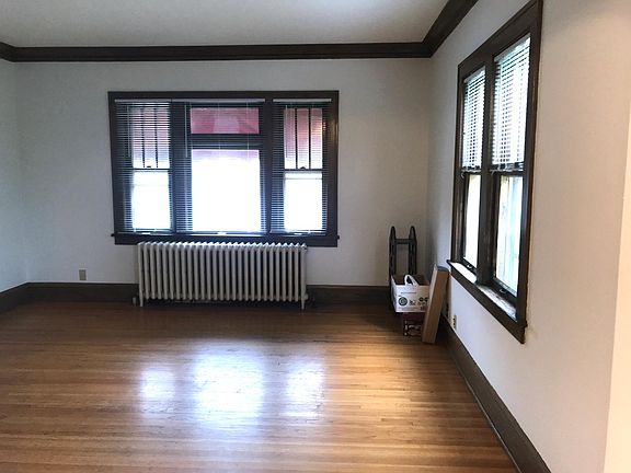 3rd image of 3654 Bryant Ave S