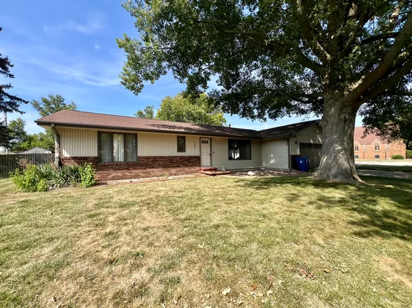 103 N Lincoln St, Thomasboro, IL 61878