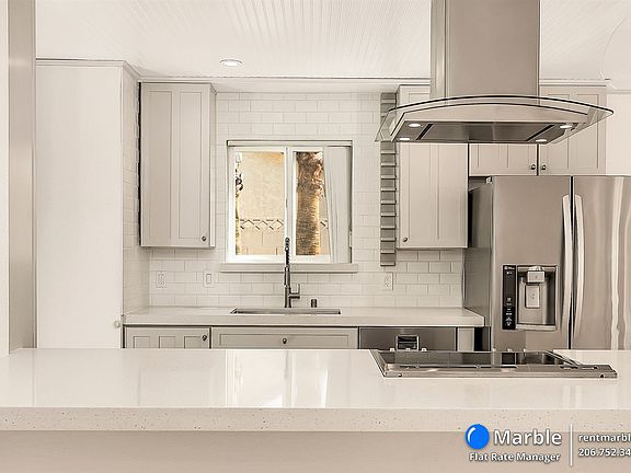 4th image of 2426 La Estrella St