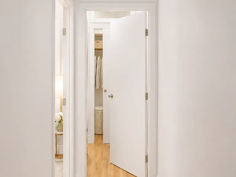 313 E 14th St #2B — Photo 9