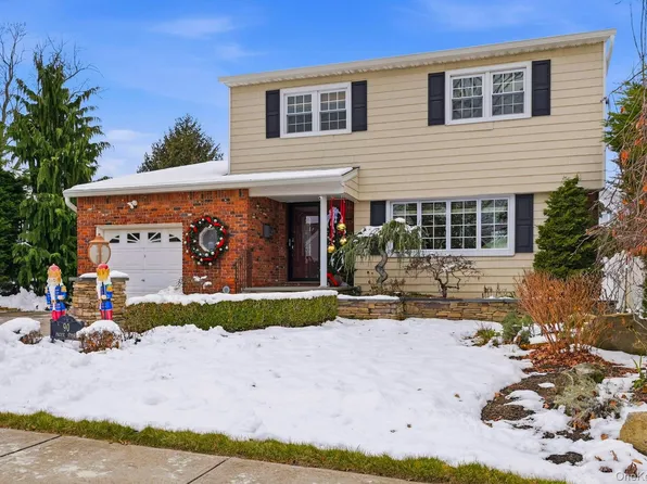 90 Pacific Street, Massapequa Park, NY 11762