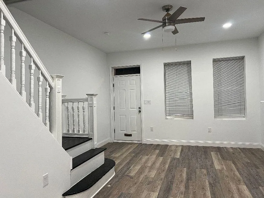 3 bed, 1.5 bath, 1290 sqft, $1,895 — Photo 3