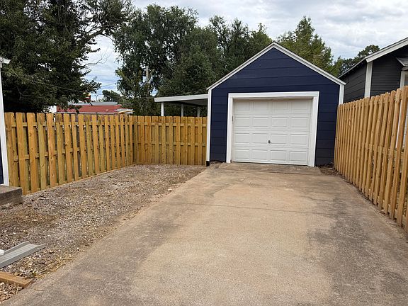 4th image of 2336 N Johnston Avenue