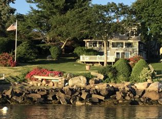 40 Thurston Point Rd, Gloucester, MA 01930