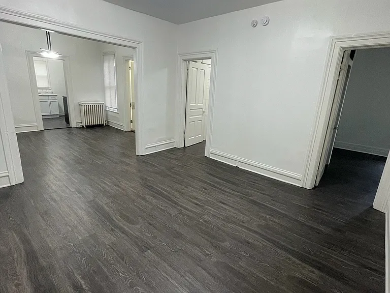 212 Ferris St — Photo 7