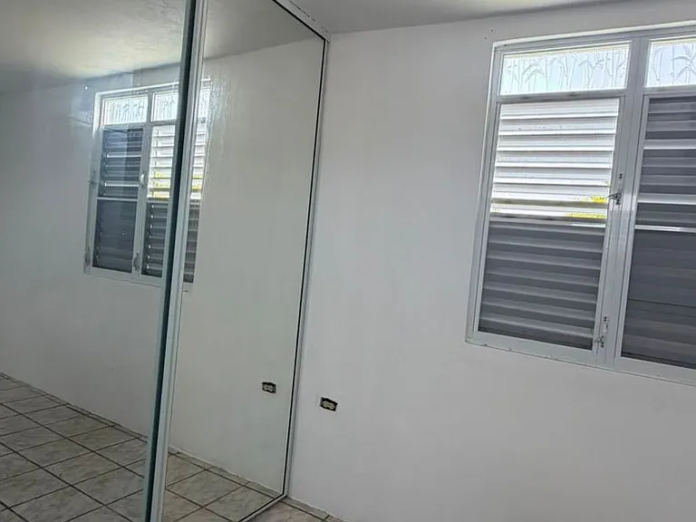 URB PASEOS REALES CASA D-9 CALLE MONARCA — Photo 7