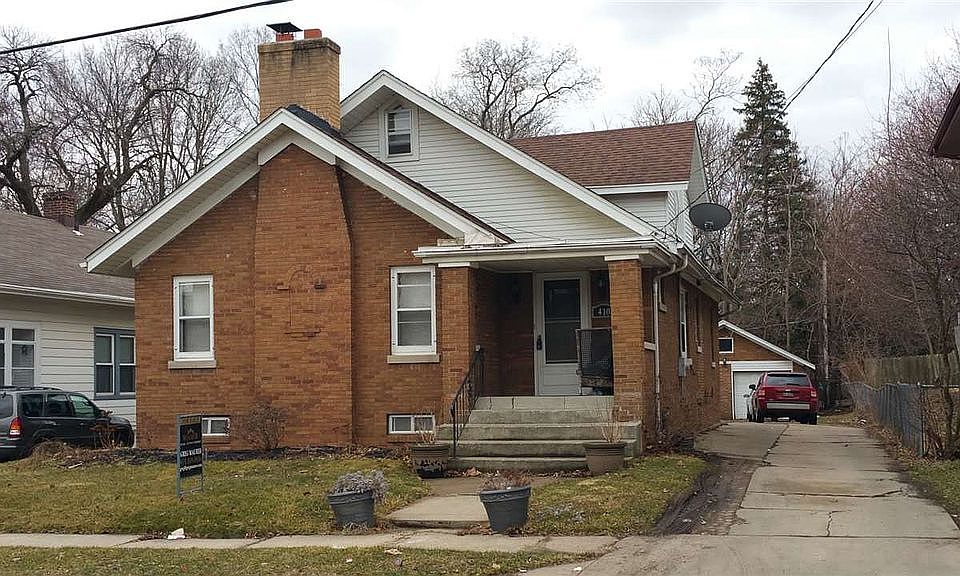 1st image of 410 Churchill St