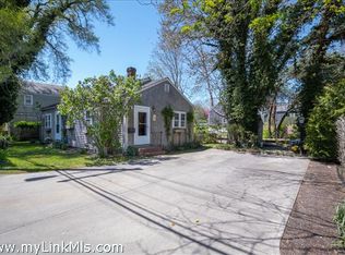 11 W Dover St, Nantucket, MA 02554