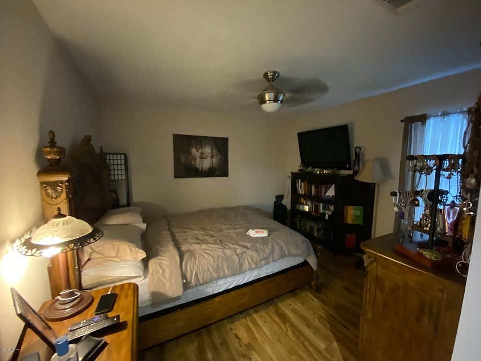 1st image of 5861 Harris Ave
