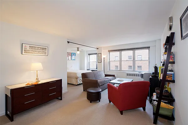 Sold by Douglas Elliman | media 15