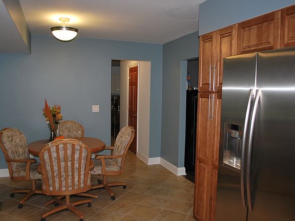 4th image of 2985 Diane Dr